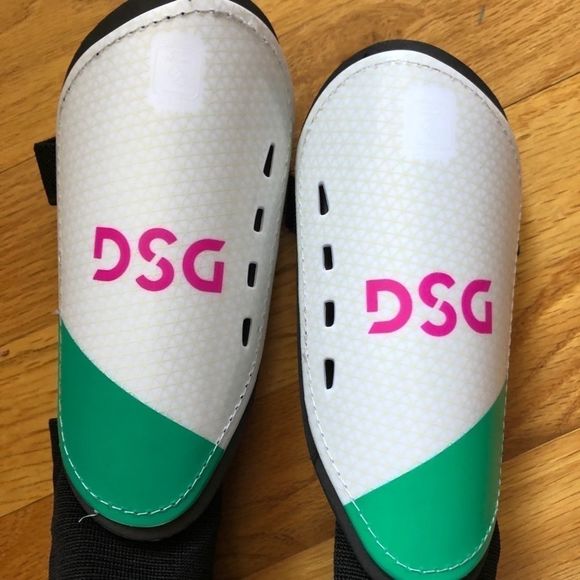 Youth Shinguards. NEW! - Picture 3 of 5